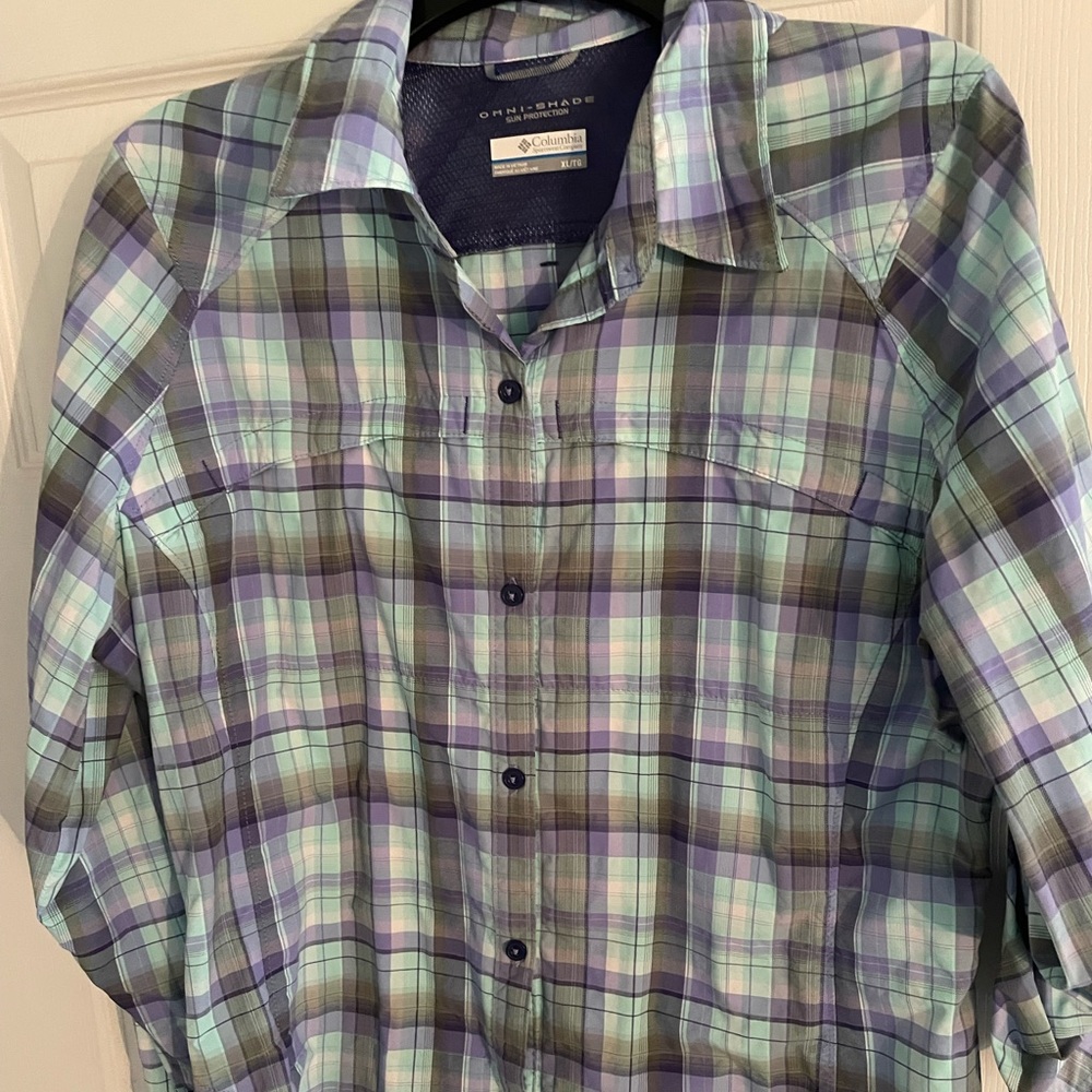 Columbia Omni-shade ladies shirt.  Size XL